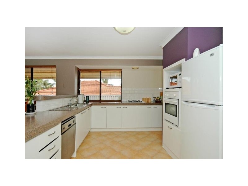 23 Kilmarnock Loop, Kinross WA 6028