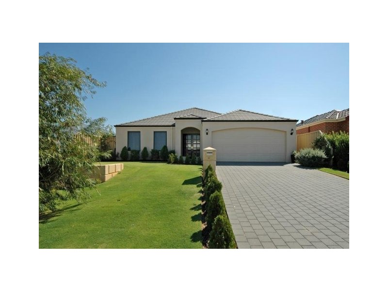 41 Barmouth Loop, Butler WA 6036