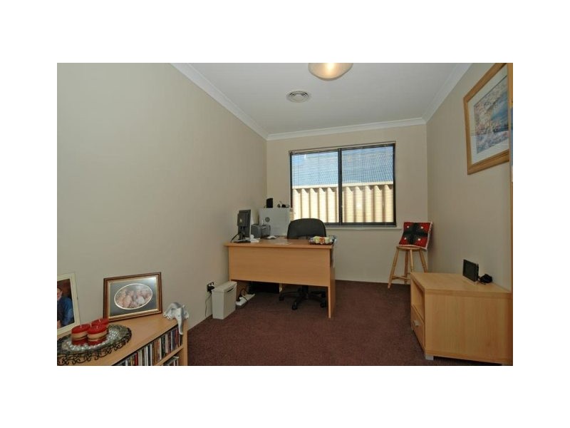 41 Barmouth Loop, Butler WA 6036