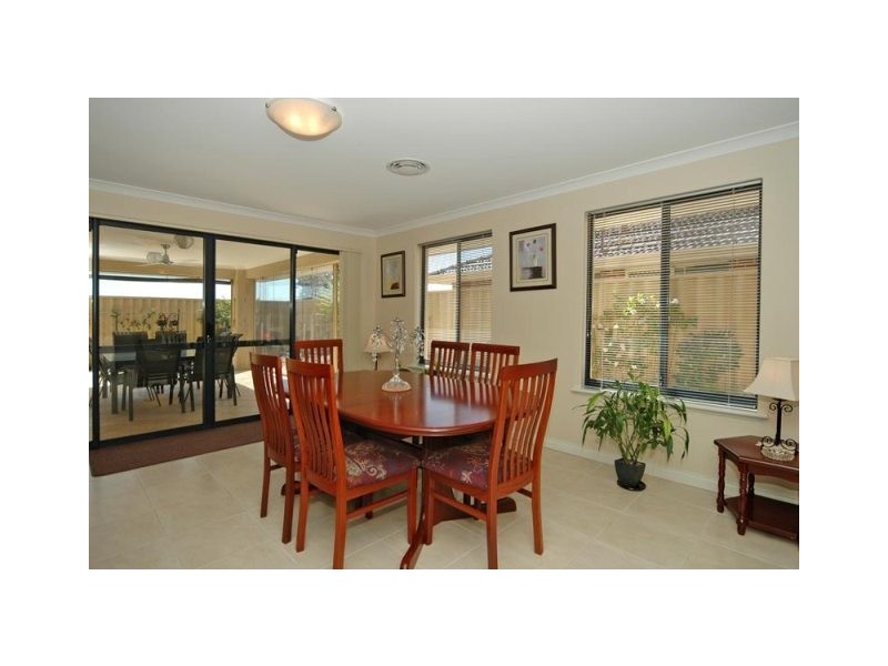 41 Barmouth Loop, Butler WA 6036