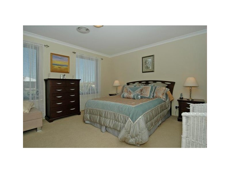41 Barmouth Loop, Butler WA 6036