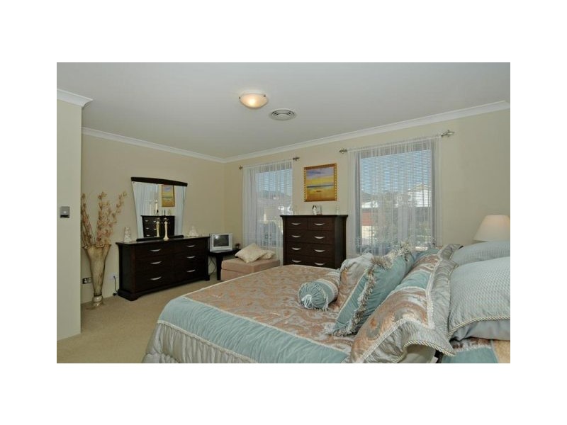 41 Barmouth Loop, Butler WA 6036