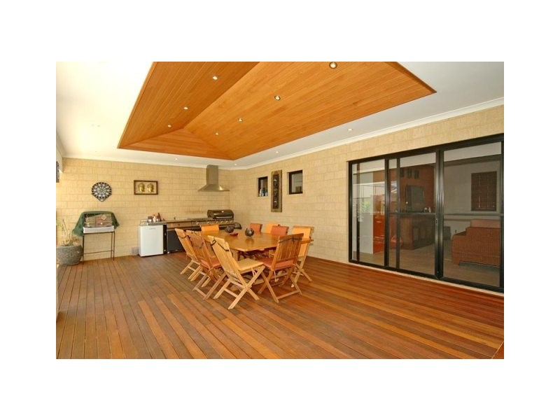 5 Elmhurst Drive, Clarkson WA 6030