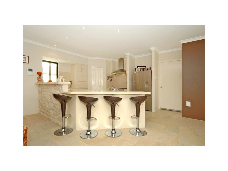 5 Elmhurst Drive, Clarkson WA 6030