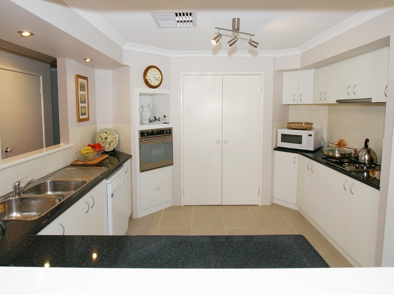 2 Agnes Way, Quinns Rocks WA 6030