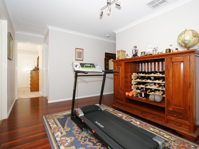 2 Agnes Way, Quinns Rocks WA 6030