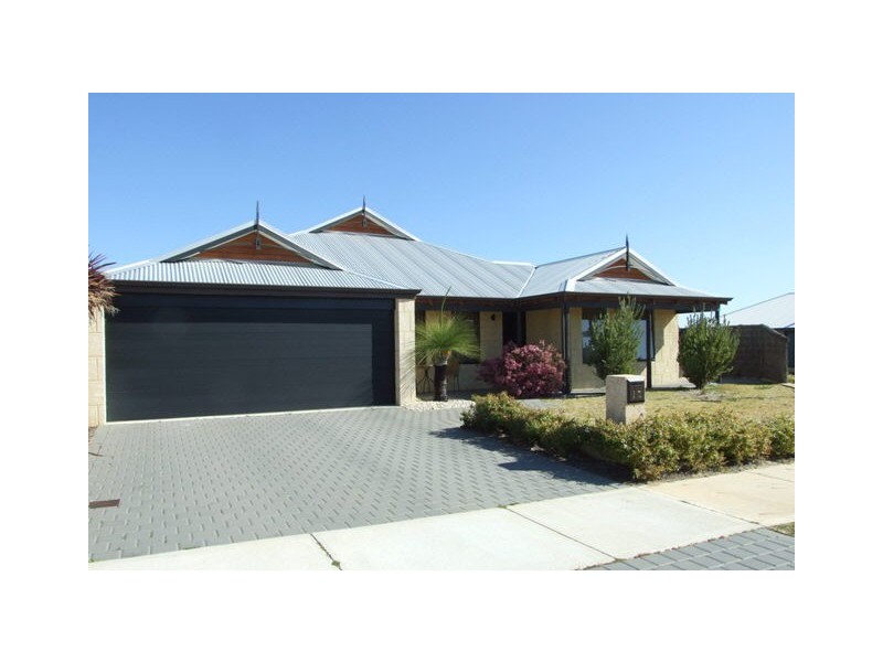 15  Lakeport Way, Butler WA 6036