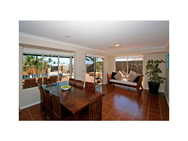 17 Prairie Dunes Place, Connolly WA 6027