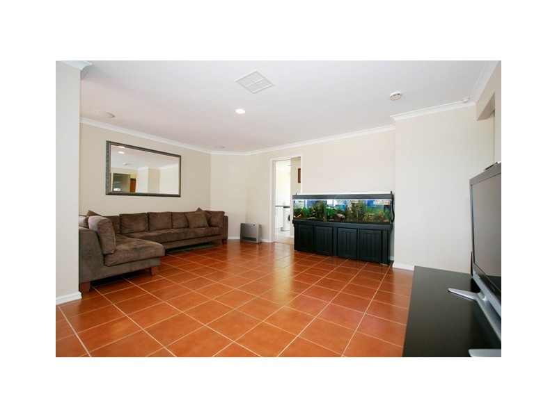 17 Prairie Dunes Place, Connolly WA 6027