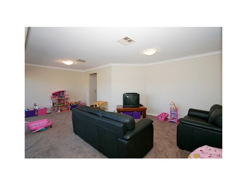 17 Prairie Dunes Place, Connolly WA 6027