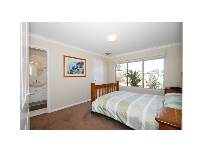 17 Prairie Dunes Place, Connolly WA 6027