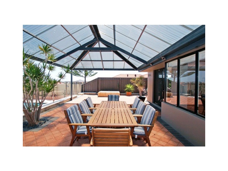 17 Prairie Dunes Place, Connolly WA 6027