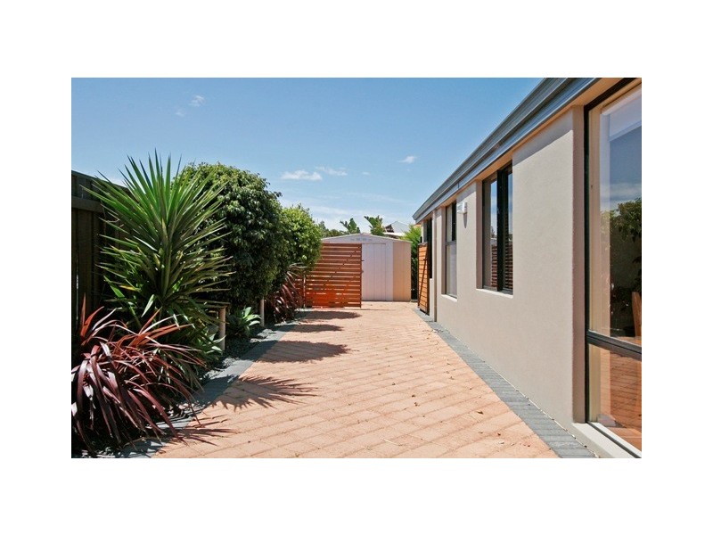 17 Prairie Dunes Place, Connolly WA 6027