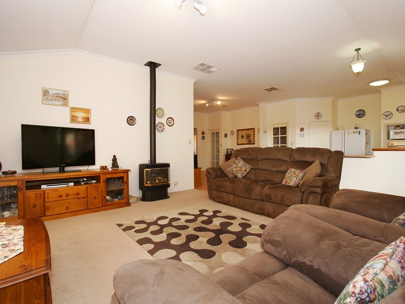 3 Swindon Lane, Currambine WA 6028