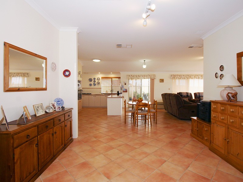 3 Swindon Lane, Currambine WA 6028