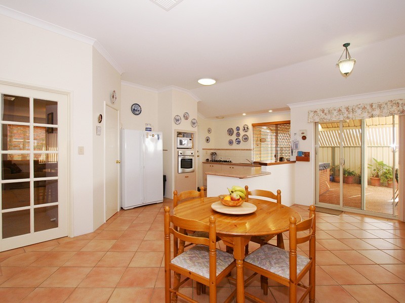 3 Swindon Lane, Currambine WA 6028