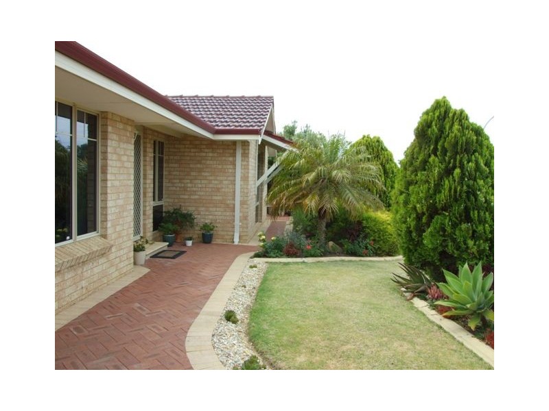 39 Radstock Circuit, Ridgewood WA 6030