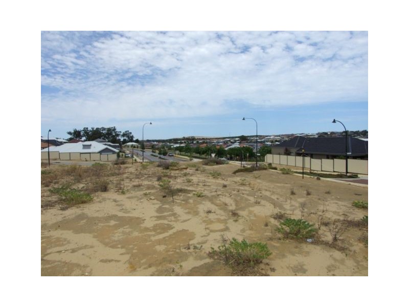 2 Salishan Street, Clarkson WA 6030