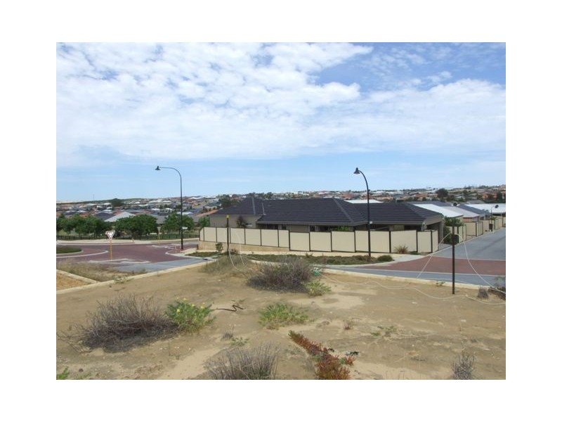 2 Salishan Street, Clarkson WA 6030