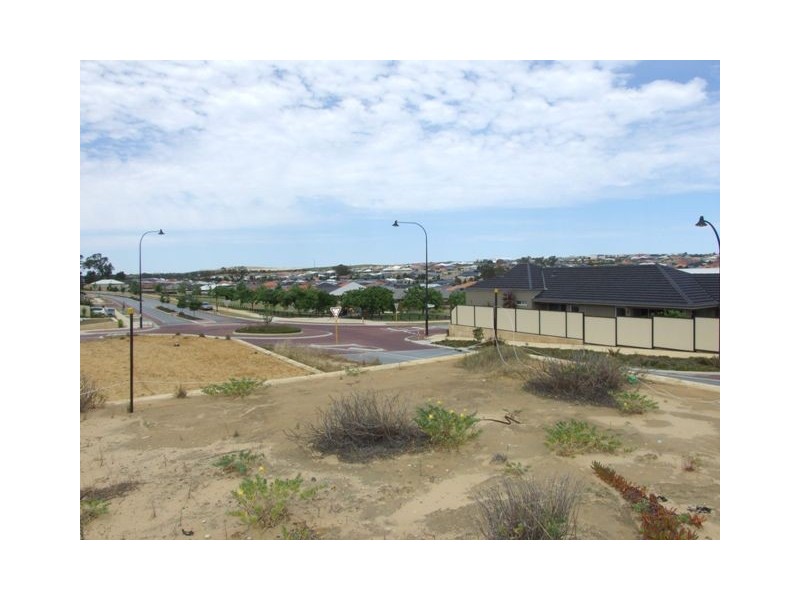 2 Salishan Street, Clarkson WA 6030