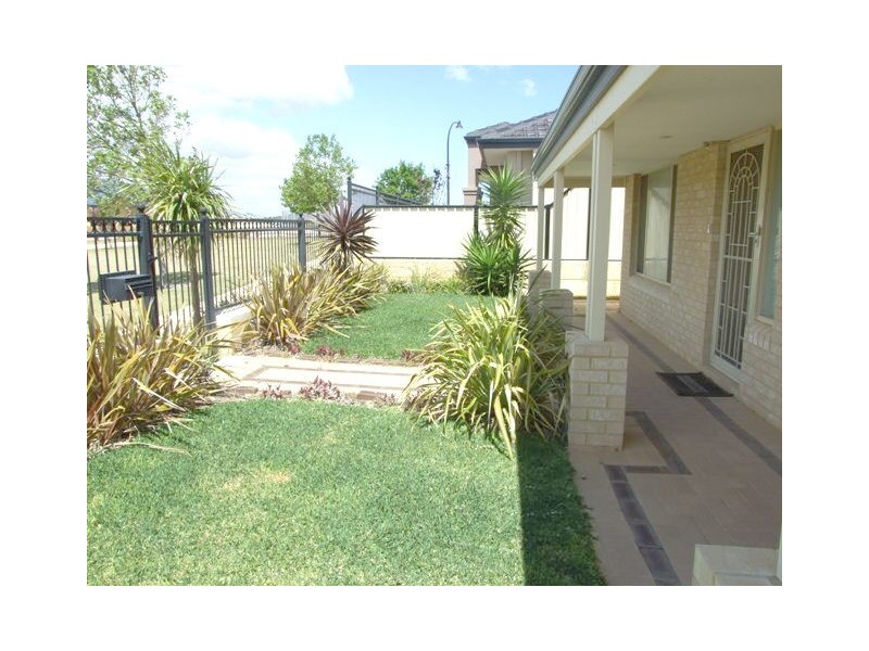 9 Kirra Lane, Clarkson WA 6030