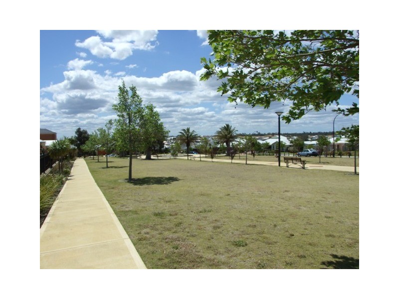 9 Kirra Lane, Clarkson WA 6030