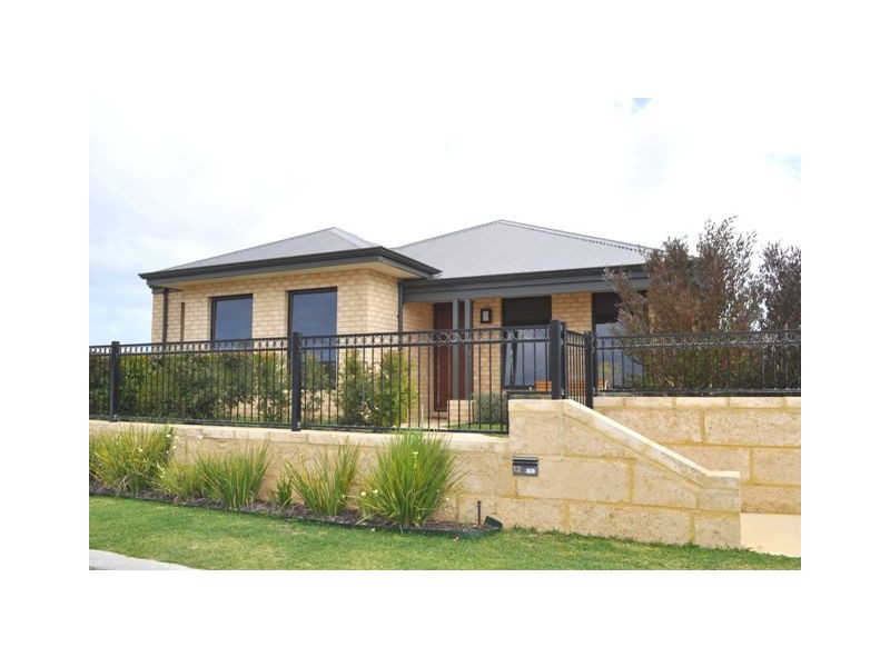 12 Myall Fairway, Clarkson WA 6030