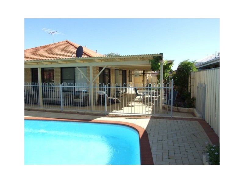 30 Tallinn Loop, Mindarie WA 6030