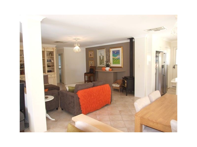 30 Tallinn Loop, Mindarie WA 6030