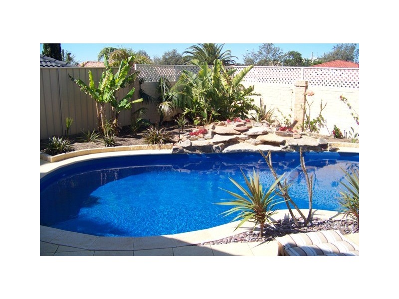 5 St Helena Way, Iluka WA 6028
