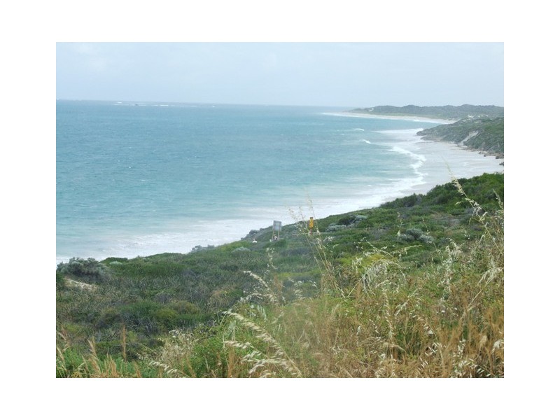 264 Ocean Drive, Quinns Rocks WA 6030
