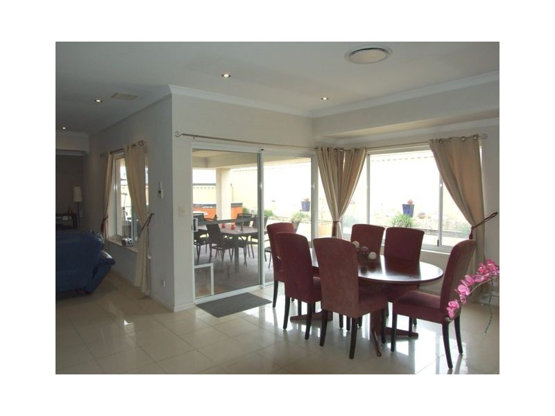 11  Bramshott Approach, Butler WA 6036