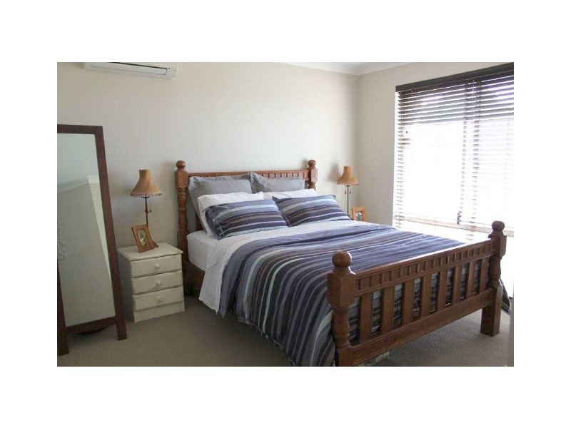 10 Sykes Cove, Clarkson WA 6030