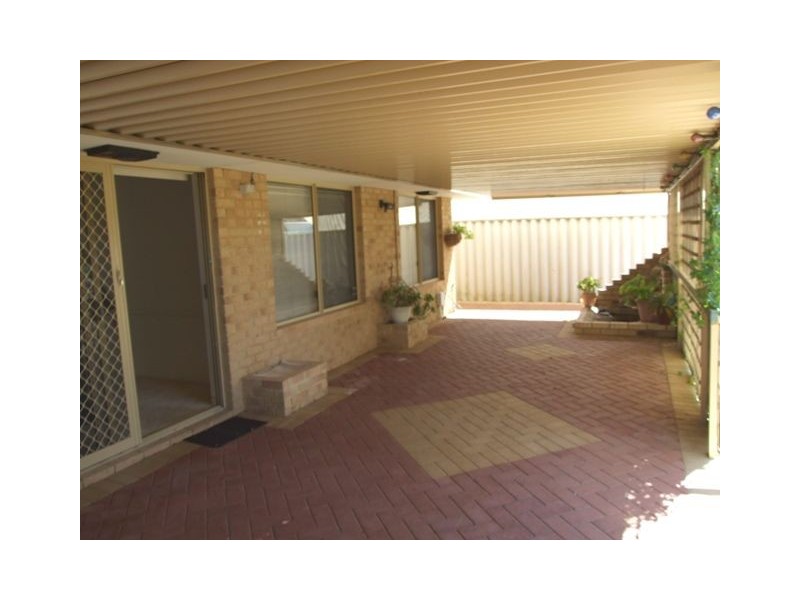 16  Garrigan Place, Clarkson WA 6030