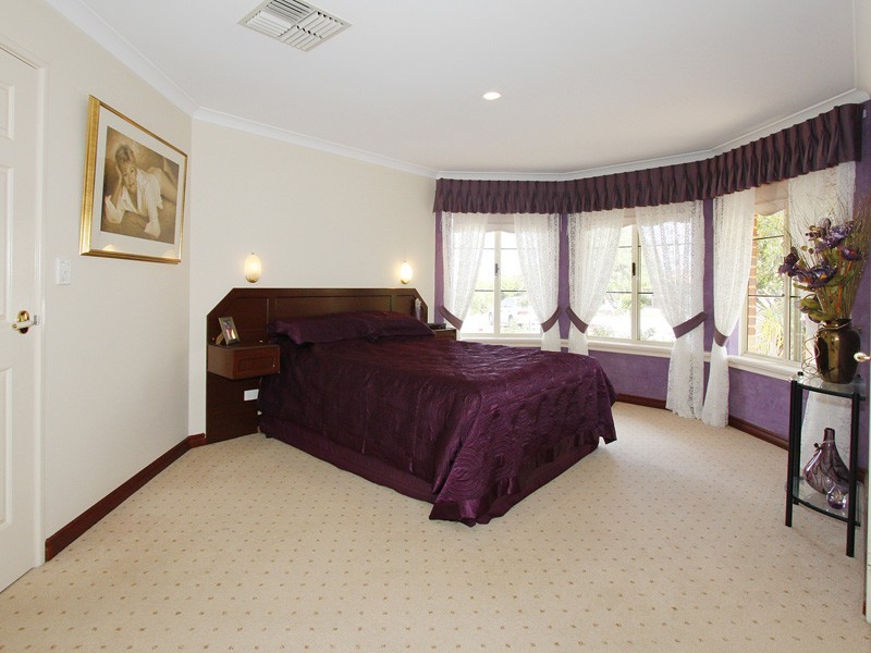 7 Birnam Court, Yanchep WA 6035