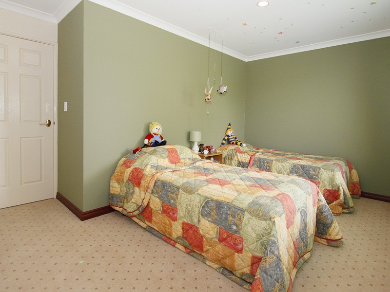 7 Birnam Court, Yanchep WA 6035