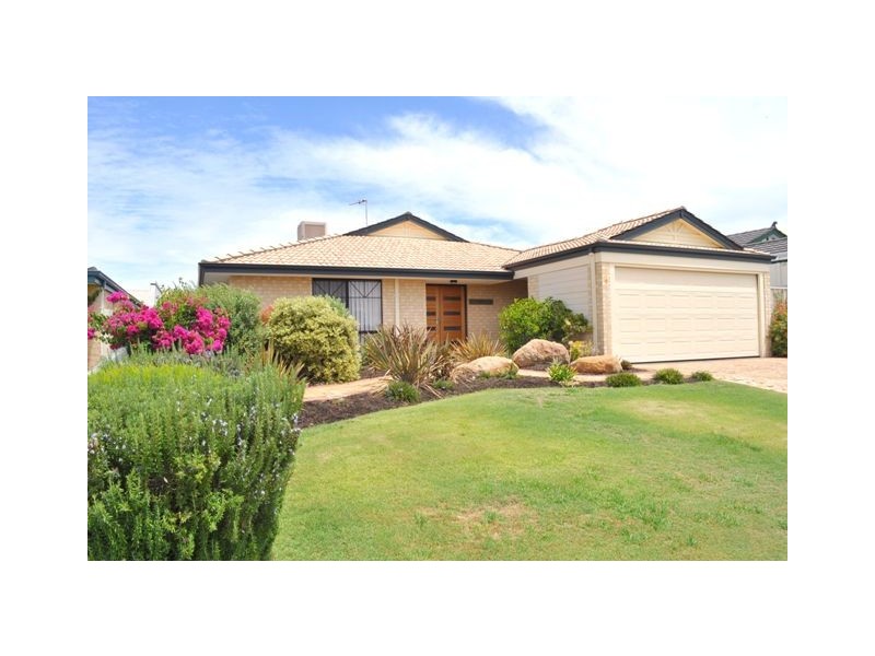 4 Foundation Loop, Quinns Rocks WA 6030