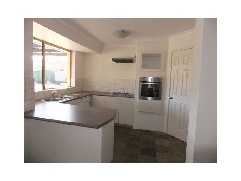 4 Pera Mews, Beldon WA 6027