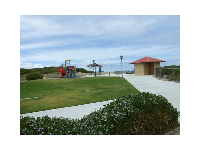 67  Whitfield Drive, Two Rocks WA 6037