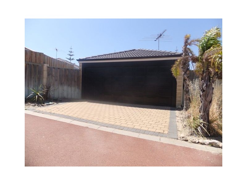 28  Grand Bank Parkway, Mindarie WA 6030