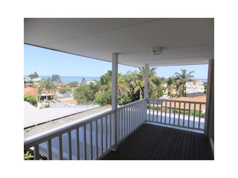 24  Iluka Avenue, Mullaloo WA 6027