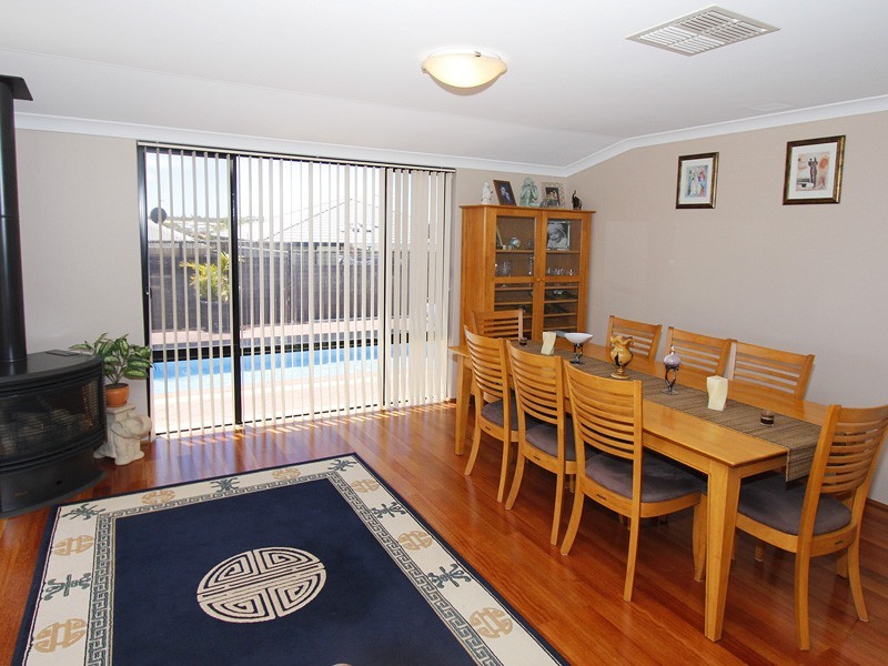 77 Mowbray Square, Clarkson WA 6030