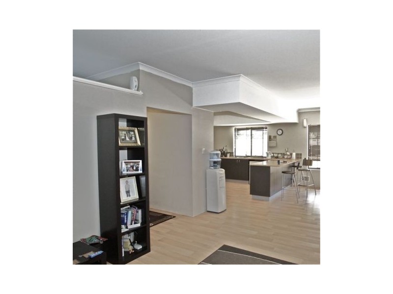 1 Keanefield Drive, Carramar WA 6031