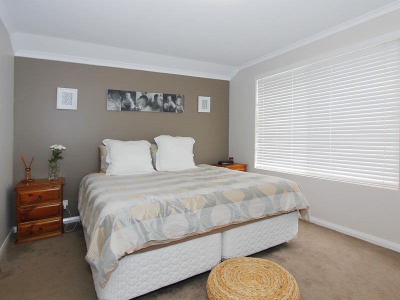 11 Elmhurst Drive, Clarkson WA 6030