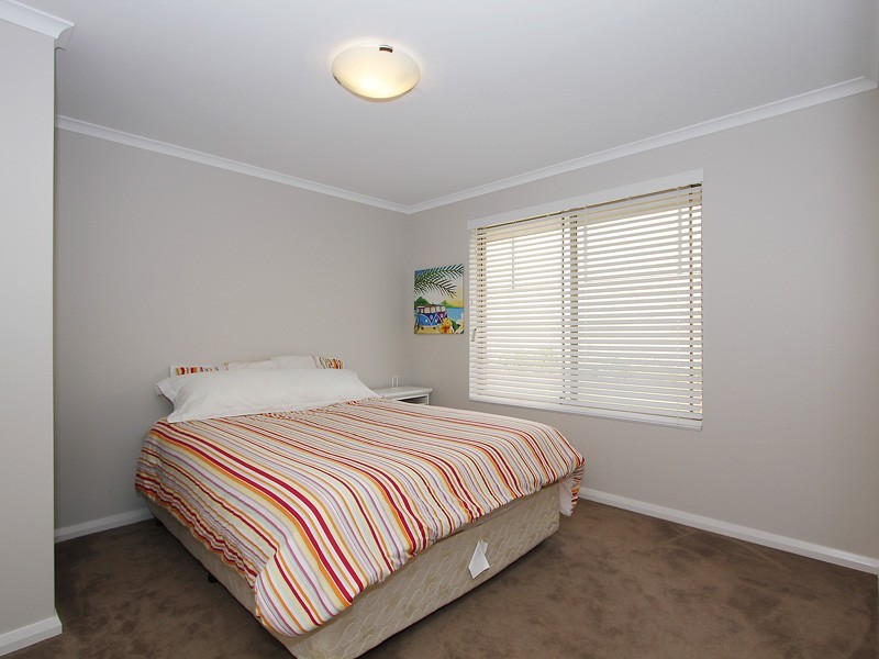 11 Elmhurst Drive, Clarkson WA 6030