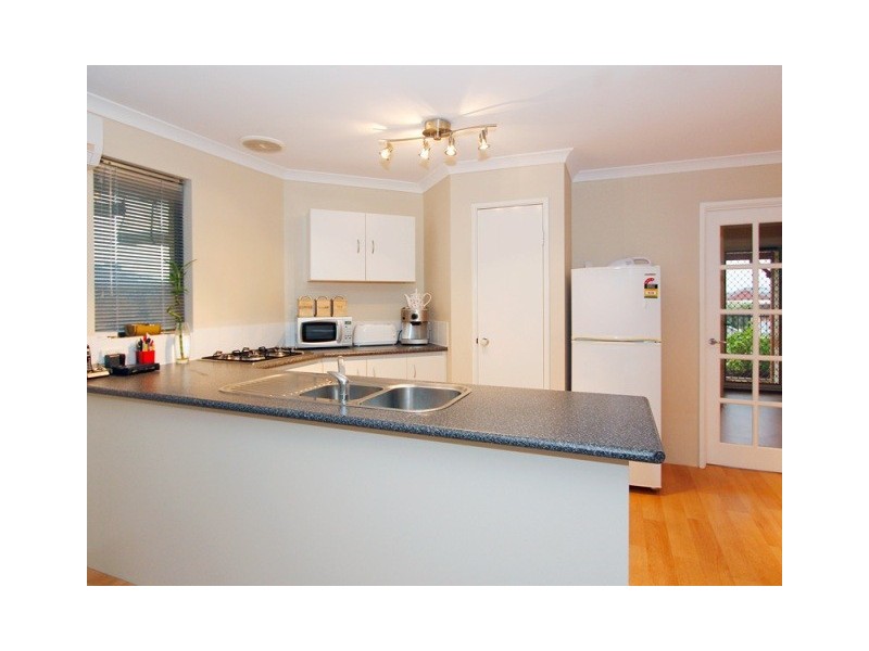 5 Knighton Way, Butler WA 6036