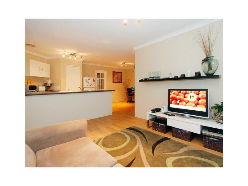 5 Knighton Way, Butler WA 6036