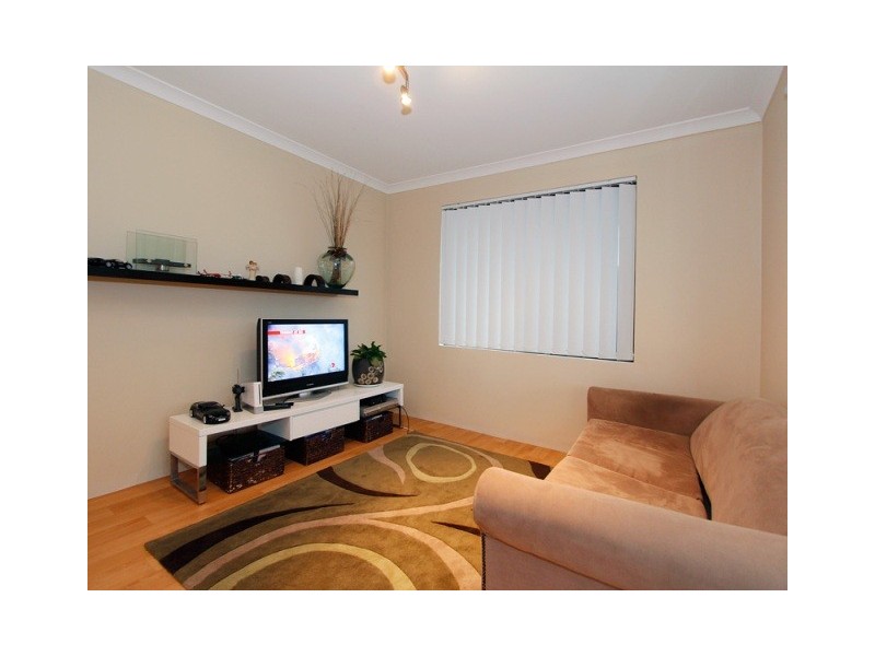 5 Knighton Way, Butler WA 6036