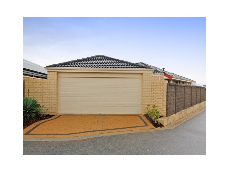 5 Knighton Way, Butler WA 6036