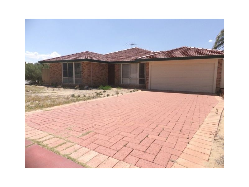 14  Dunfermline Way, Kinross WA 6028